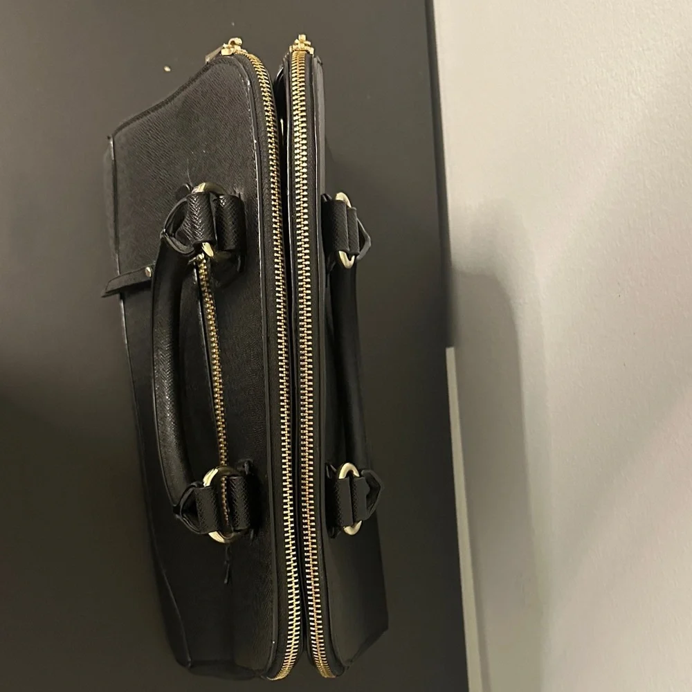 Aldo Elegant Black Handbag w Gold Hardware. NWOT. - Picture 12 of 16